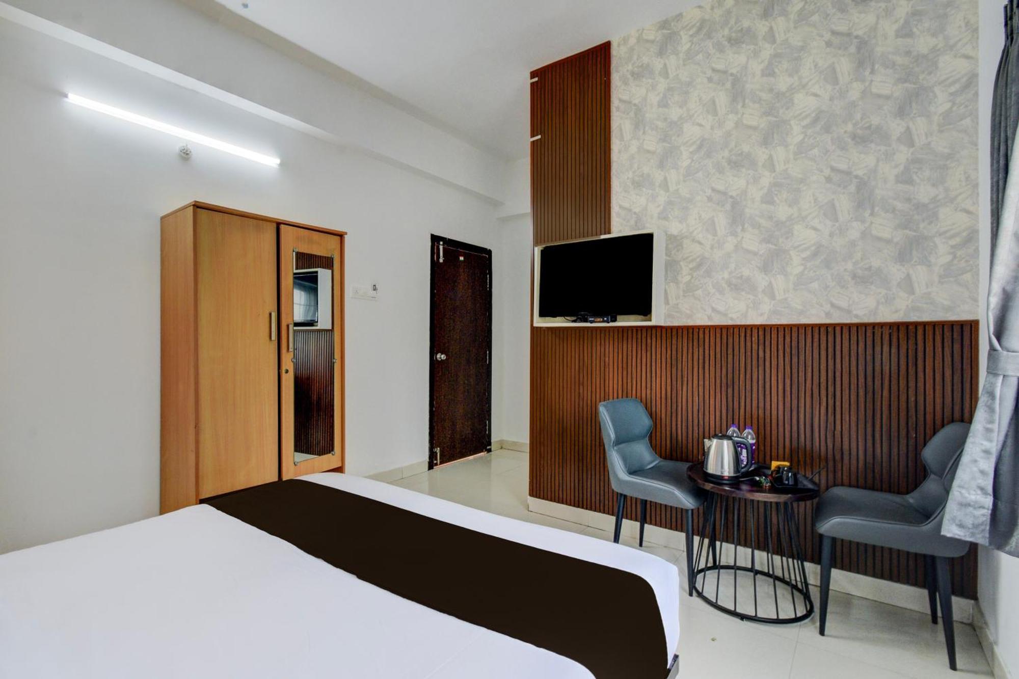 Hotel O Bee Oak Gachibowli Exterior foto